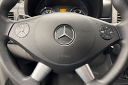 sininen Mercedes-Benz Sprinter 2017 kuva 17.