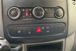 valkoinen Mercedes-Benz Sprinter 2017 kuva 21.