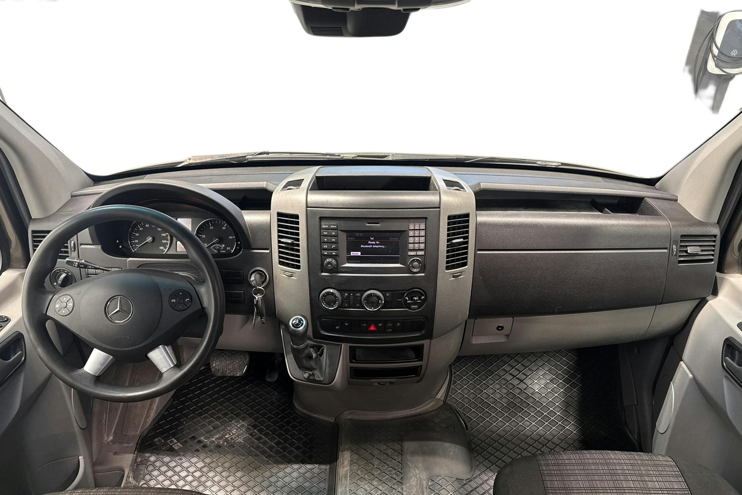 ruskea (beige) Mercedes-Benz Sprinter 2017 kuva 9.