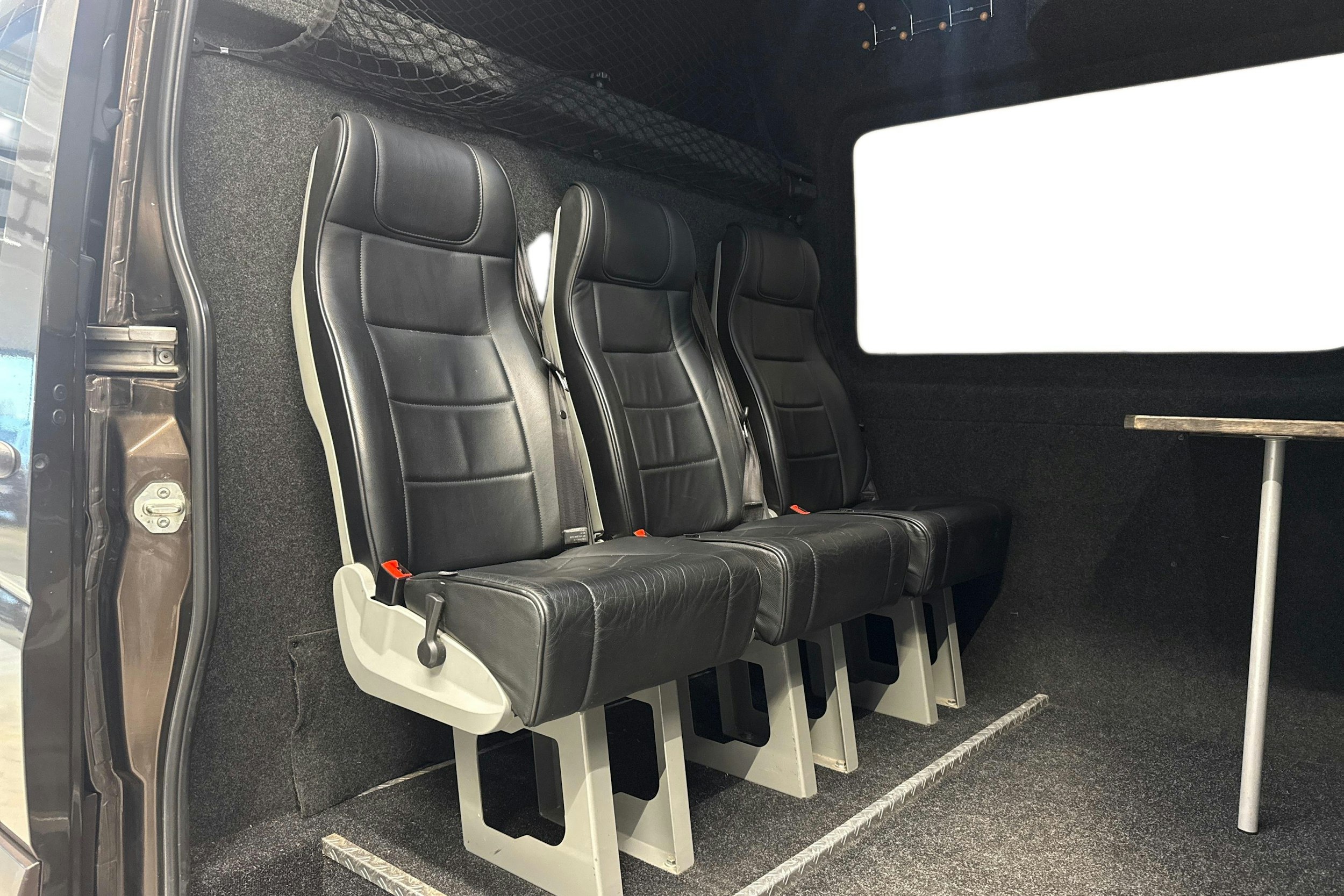 ruskea (beige) Mercedes-Benz Sprinter 2017 kuva 11.