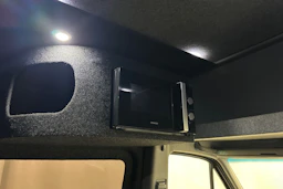 ruskea Mercedes-Benz Sprinter 2017 kuva 31.