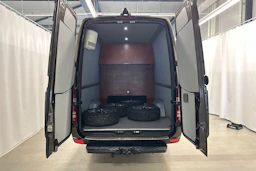 ruskea Mercedes-Benz Sprinter 2017 kuva 32.