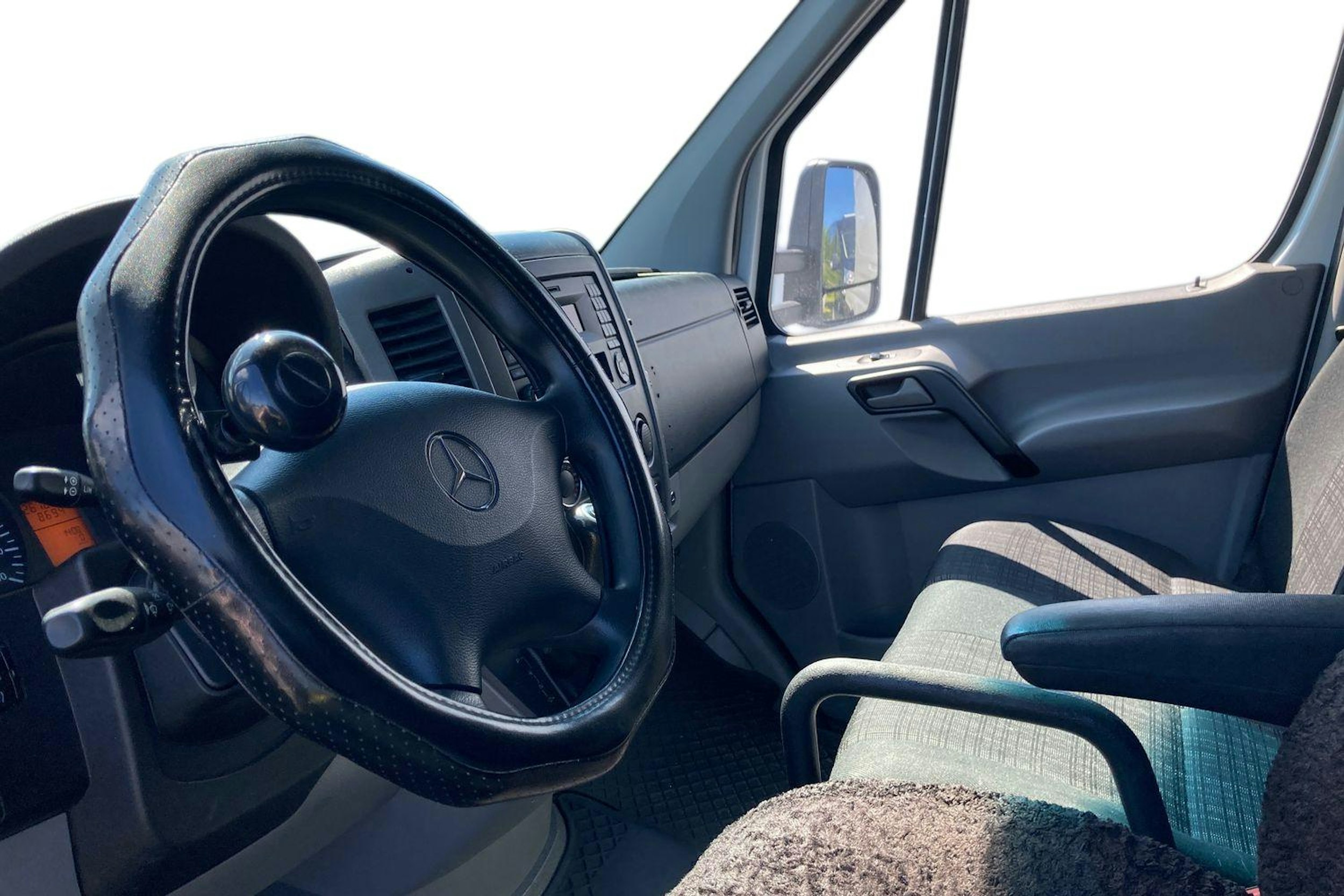 valkoinen Mercedes-Benz Sprinter 2017 kuva 3.