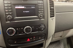 valkoinen Mercedes-Benz Sprinter 2017 kuva 34.