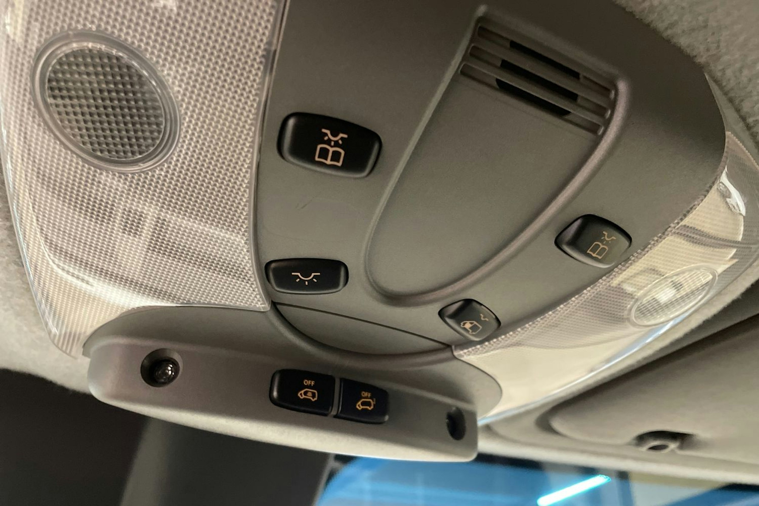 valkoinen Mercedes-Benz Sprinter 2017 kuva 35.