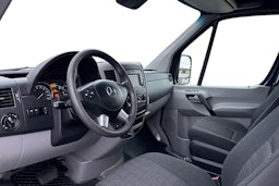 sininen Mercedes-Benz Sprinter 2017 kuva 8.