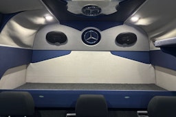 sininen Mercedes-Benz Sprinter 2017 kuva 13.