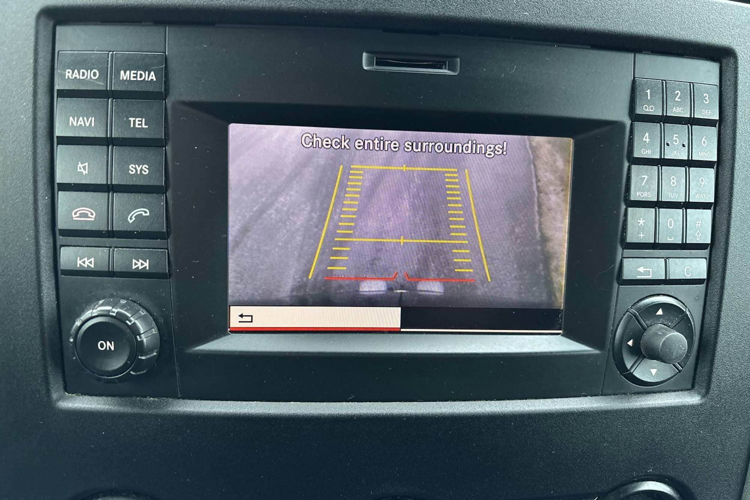 sininen Mercedes-Benz Sprinter 2017 kuva 21.