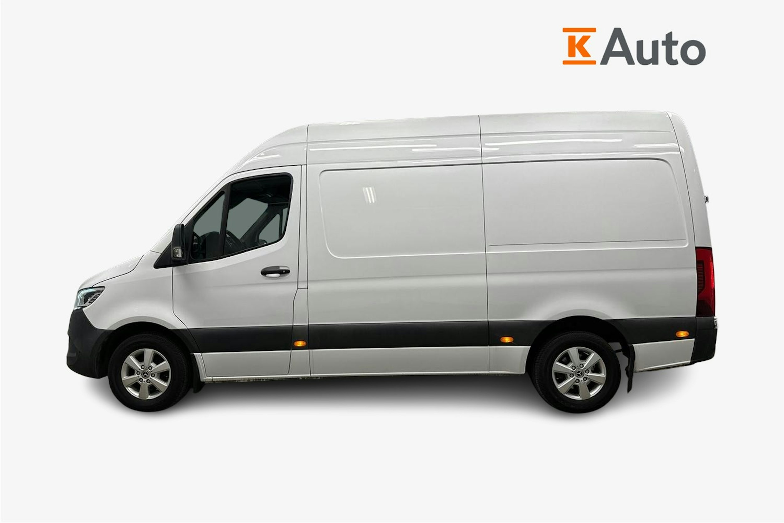 valkoinen Mercedes-Benz Sprinter 2018 kuva 5.