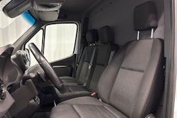 valkoinen Mercedes-Benz Sprinter 2018 kuva 12.