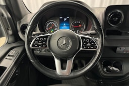 valkoinen Mercedes-Benz Sprinter 2018 kuva 15.