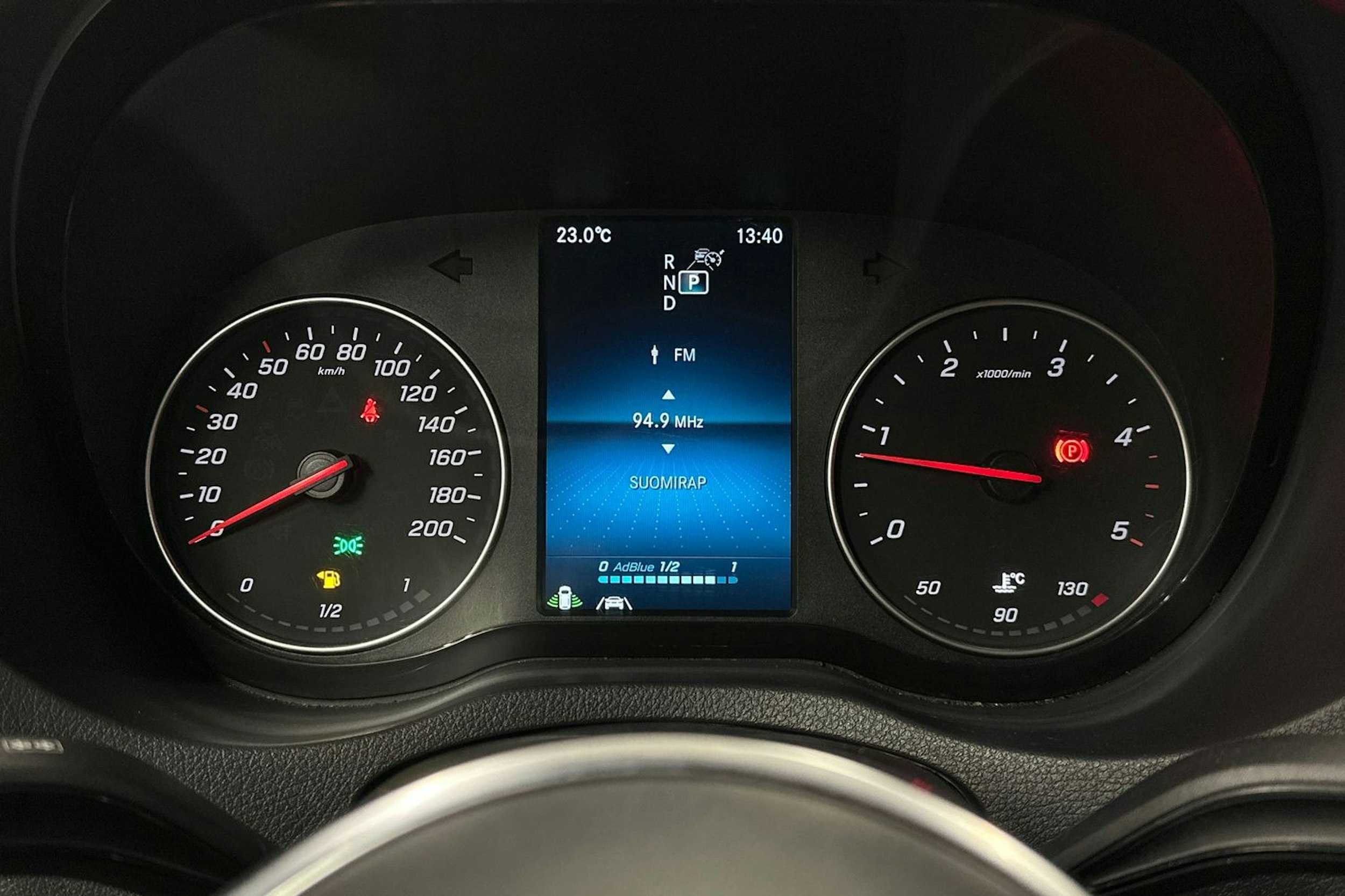 valkoinen Mercedes-Benz Sprinter 2018 kuva 18.