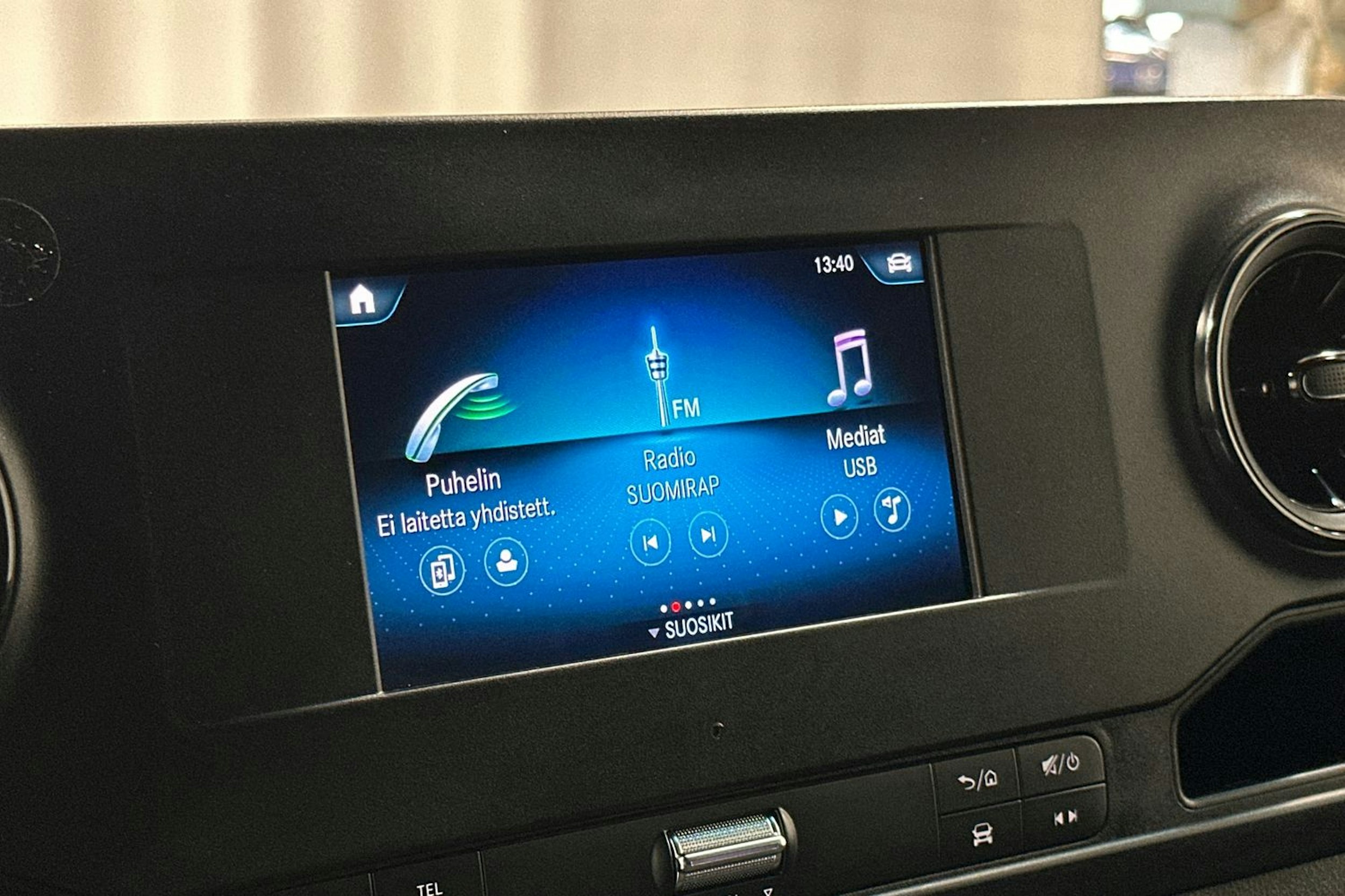 valkoinen Mercedes-Benz Sprinter 2018 kuva 20.