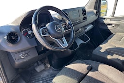 harmaa Mercedes-Benz Sprinter 2018 kuva 3.