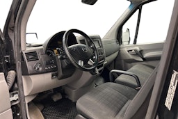 musta Mercedes-Benz Sprinter 2018 kuva 6.