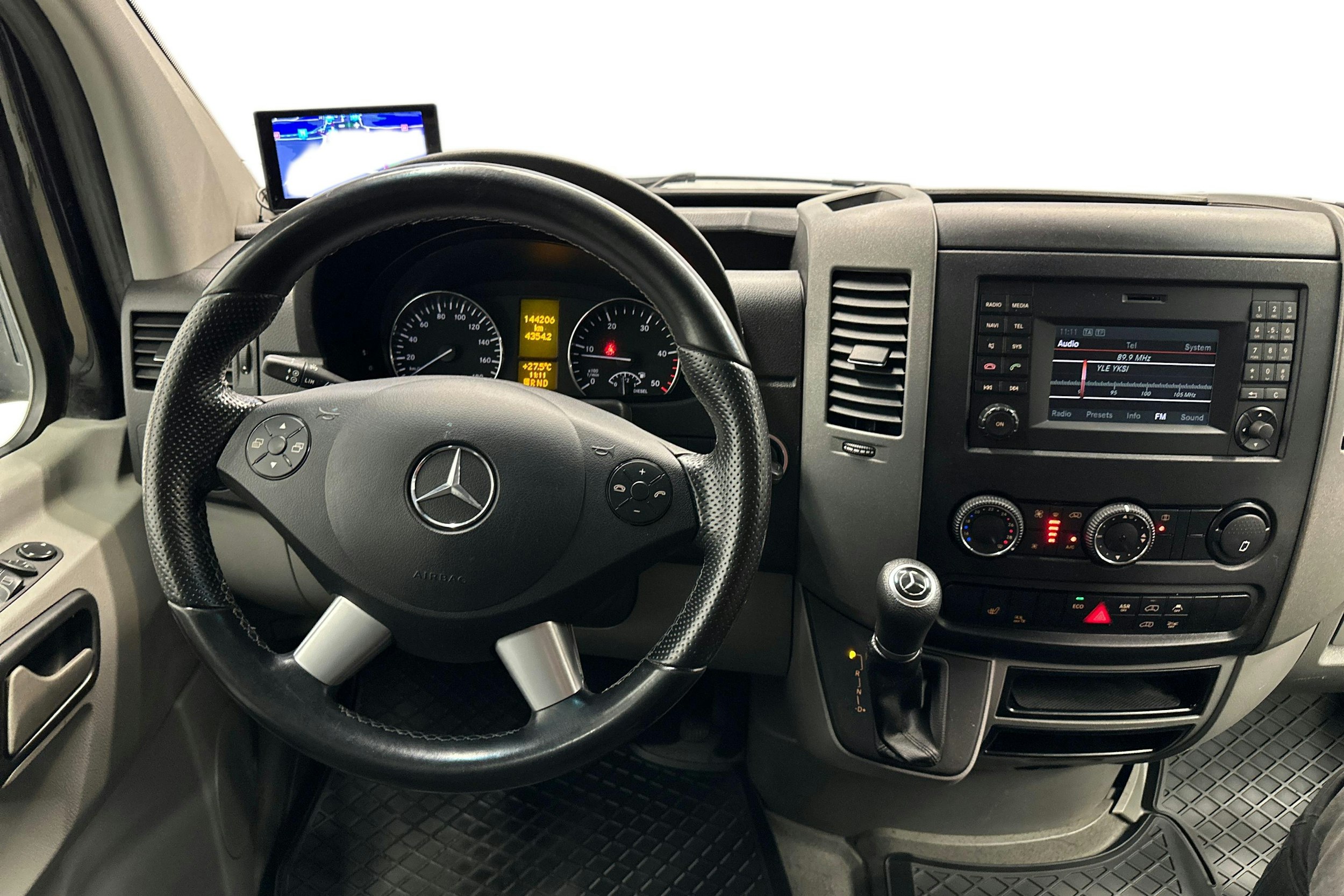 musta Mercedes-Benz Sprinter 2018 kuva 7.