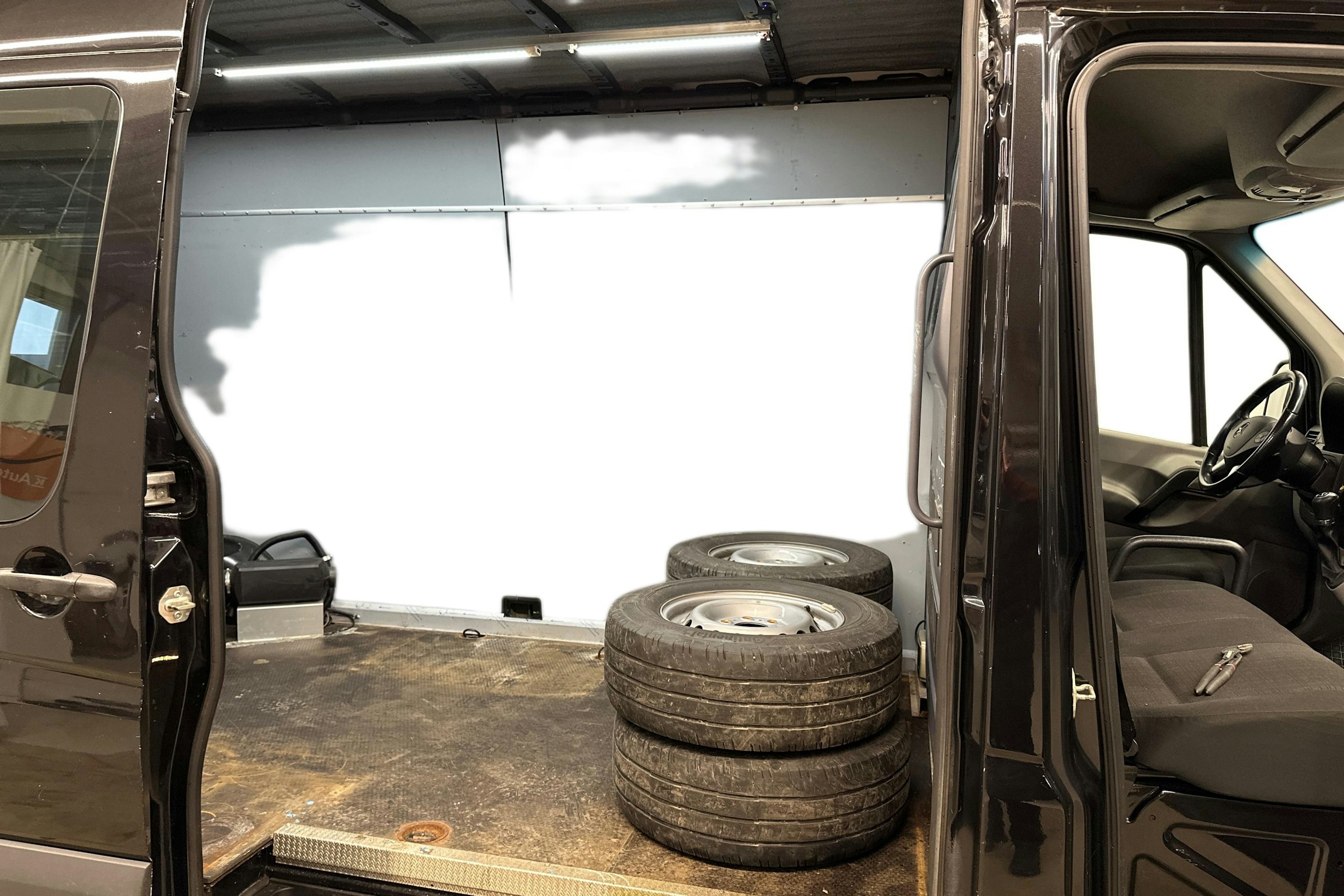 musta Mercedes-Benz Sprinter 2018 kuva 9.