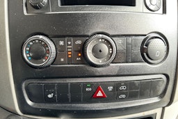 musta Mercedes-Benz Sprinter 2018 kuva 12.