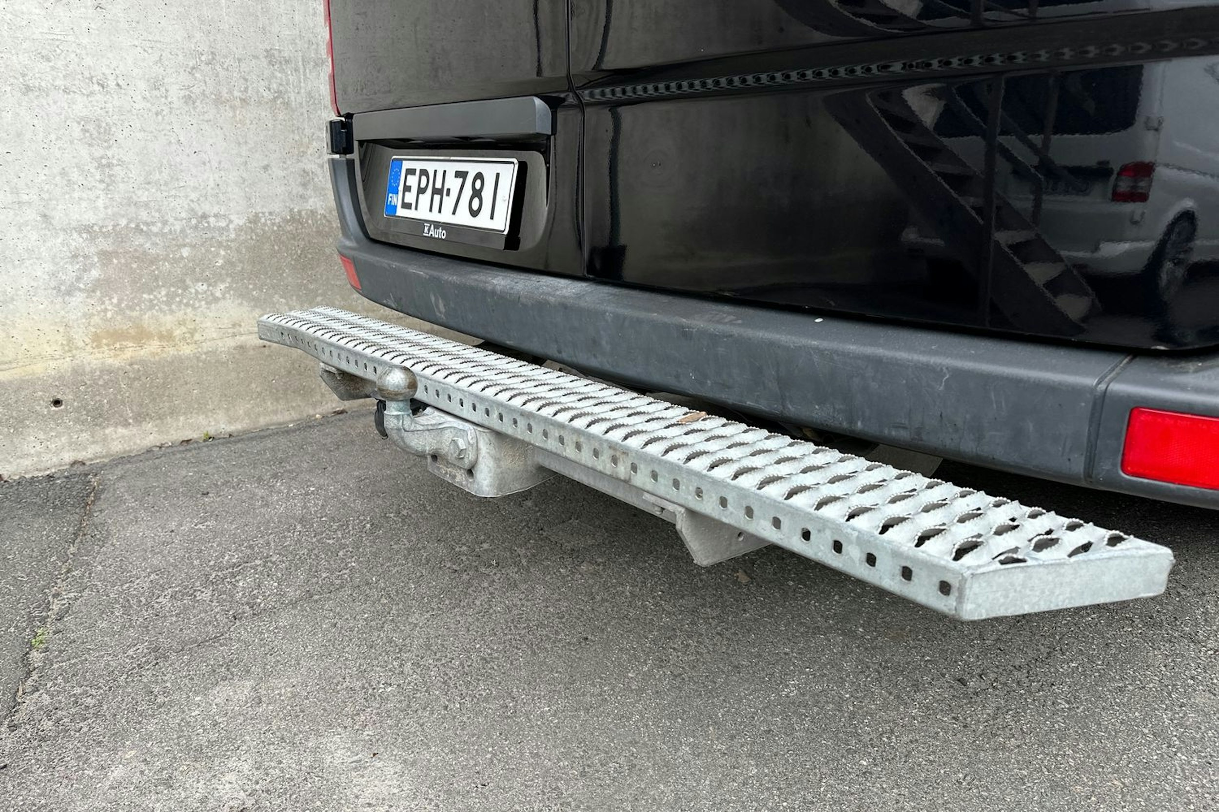 musta Mercedes-Benz Sprinter 2018 kuva 17.