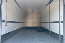 valkoinen Mercedes-Benz Sprinter 2018 kuva 12.