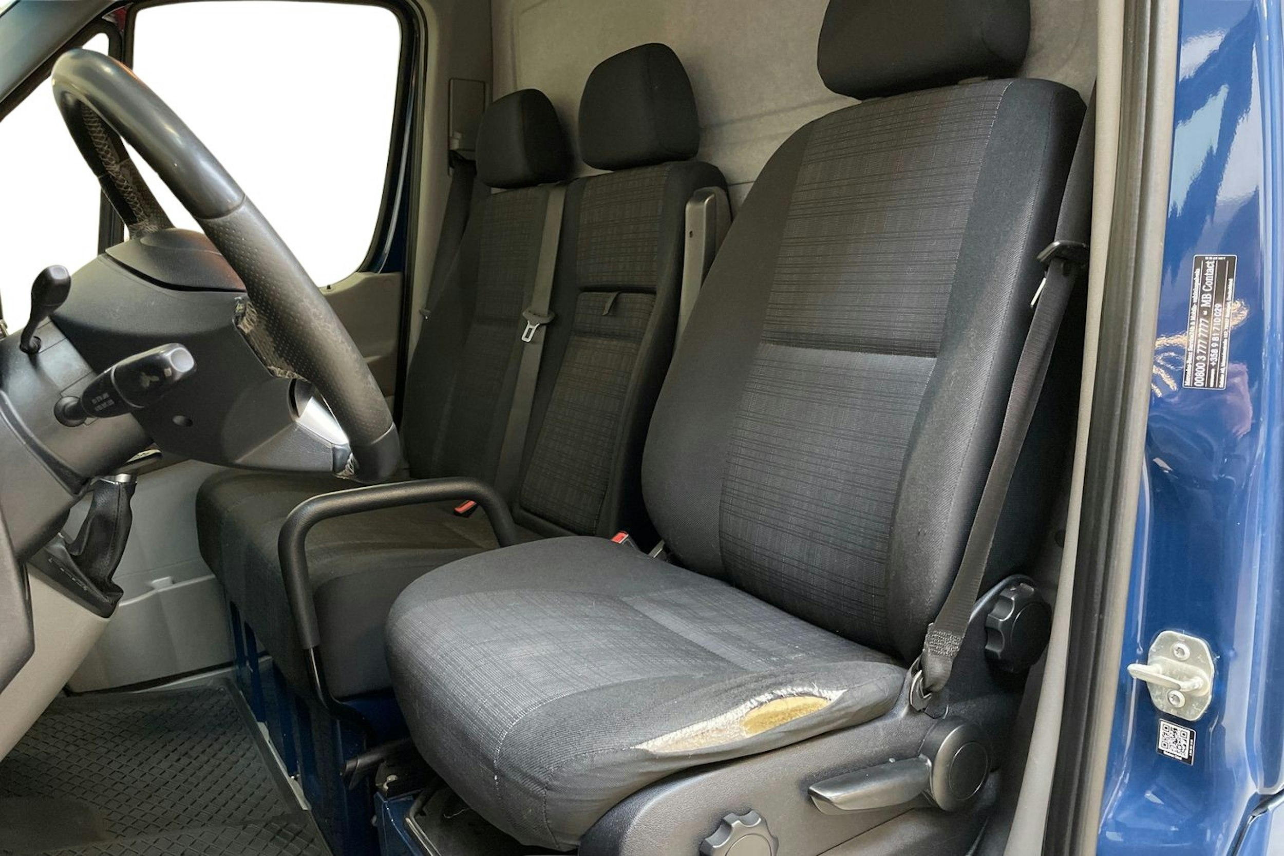 sininen Mercedes-Benz Sprinter 2018 kuva 9.