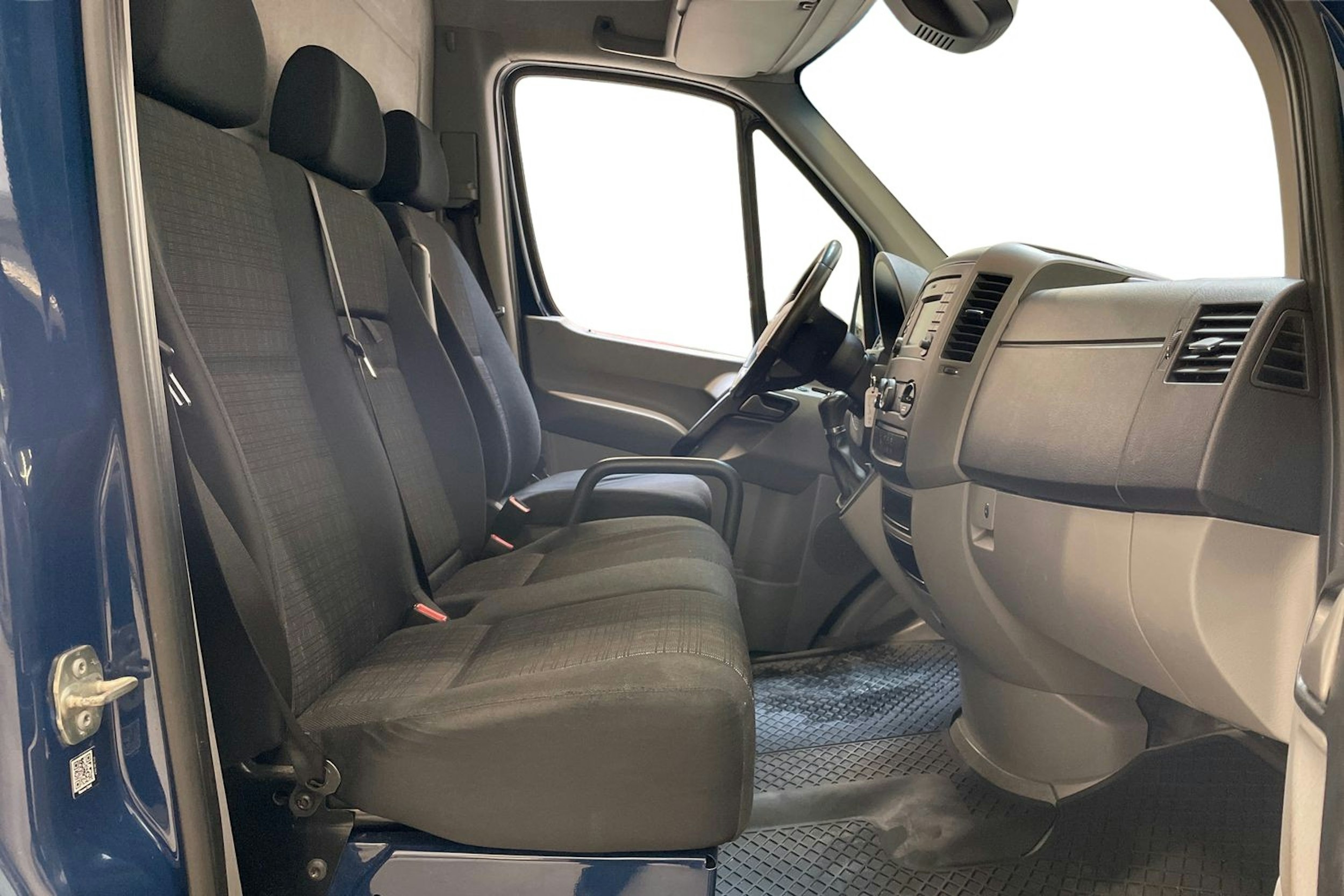 sininen Mercedes-Benz Sprinter 2018 kuva 10.