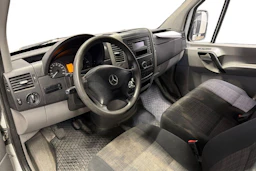 valkoinen Mercedes-Benz Sprinter 2018 kuva 3.
