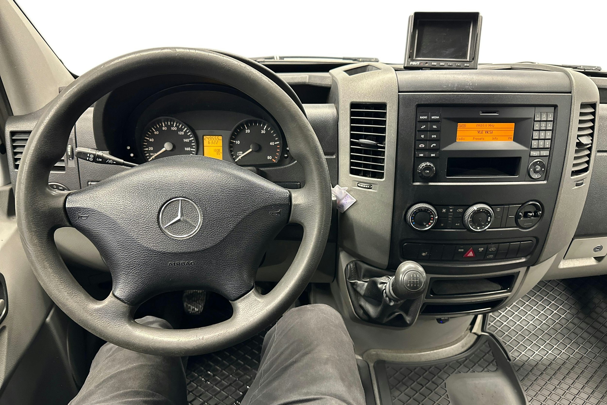 valkoinen Mercedes-Benz Sprinter 2018 kuva 9.