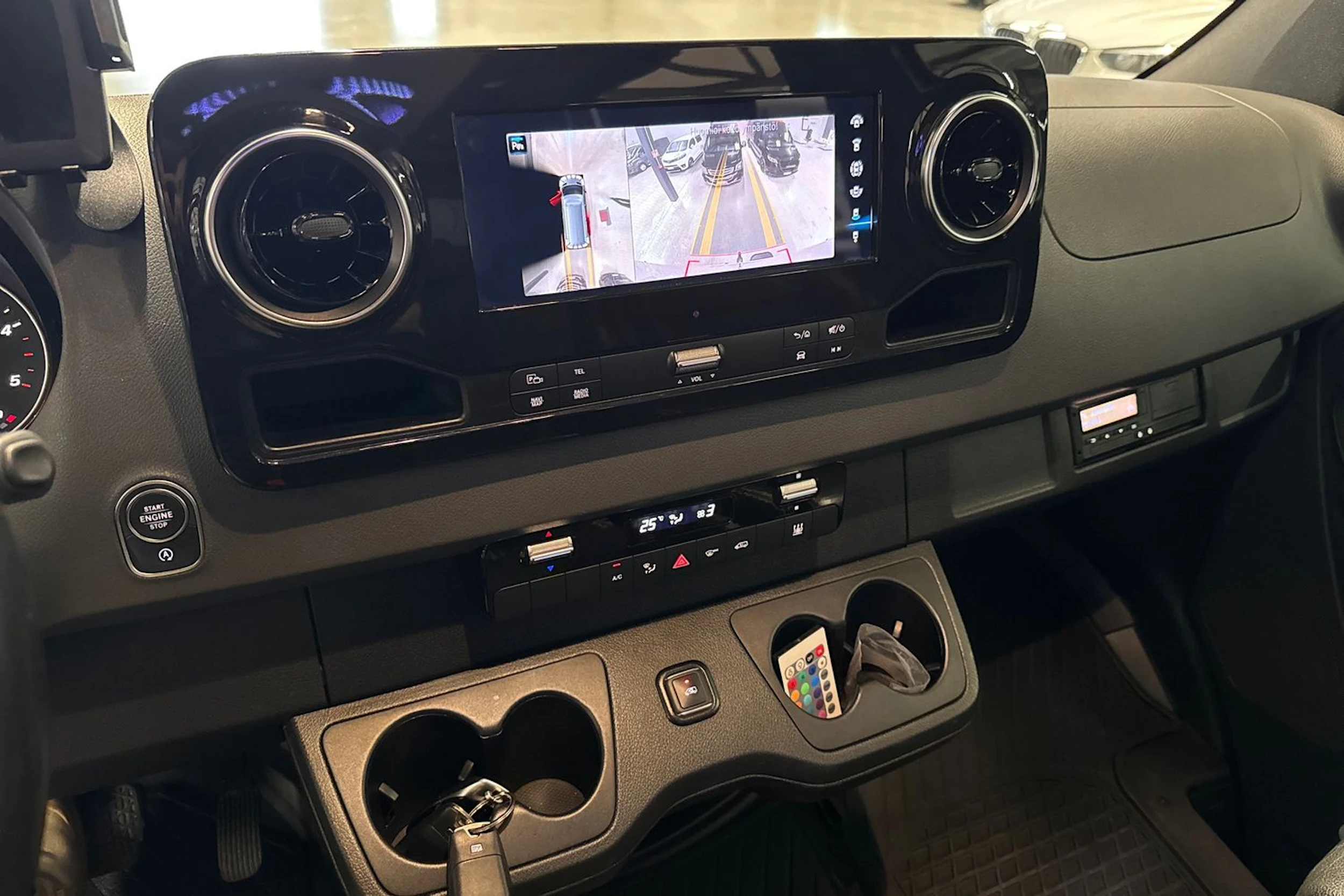 hopea Mercedes-Benz Sprinter 2018 kuva 7.