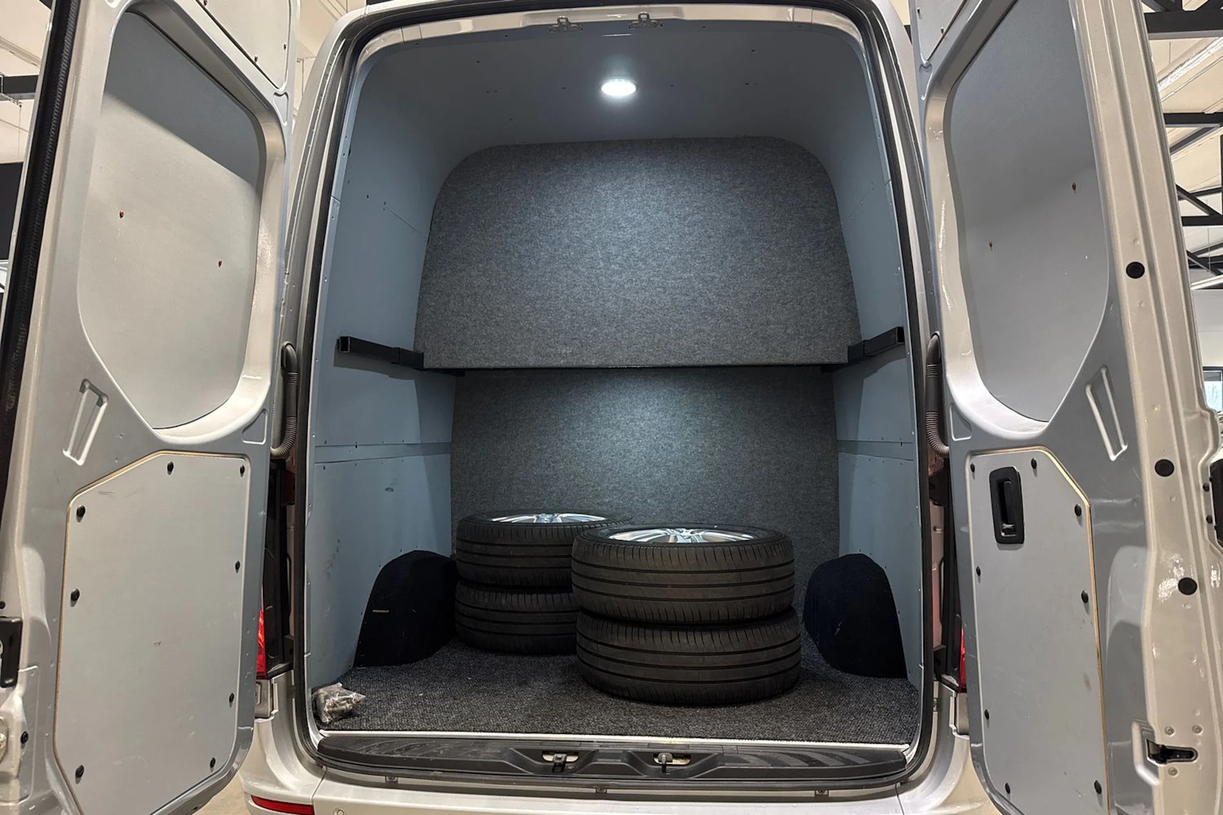 hopea Mercedes-Benz Sprinter 2018 kuva 8.