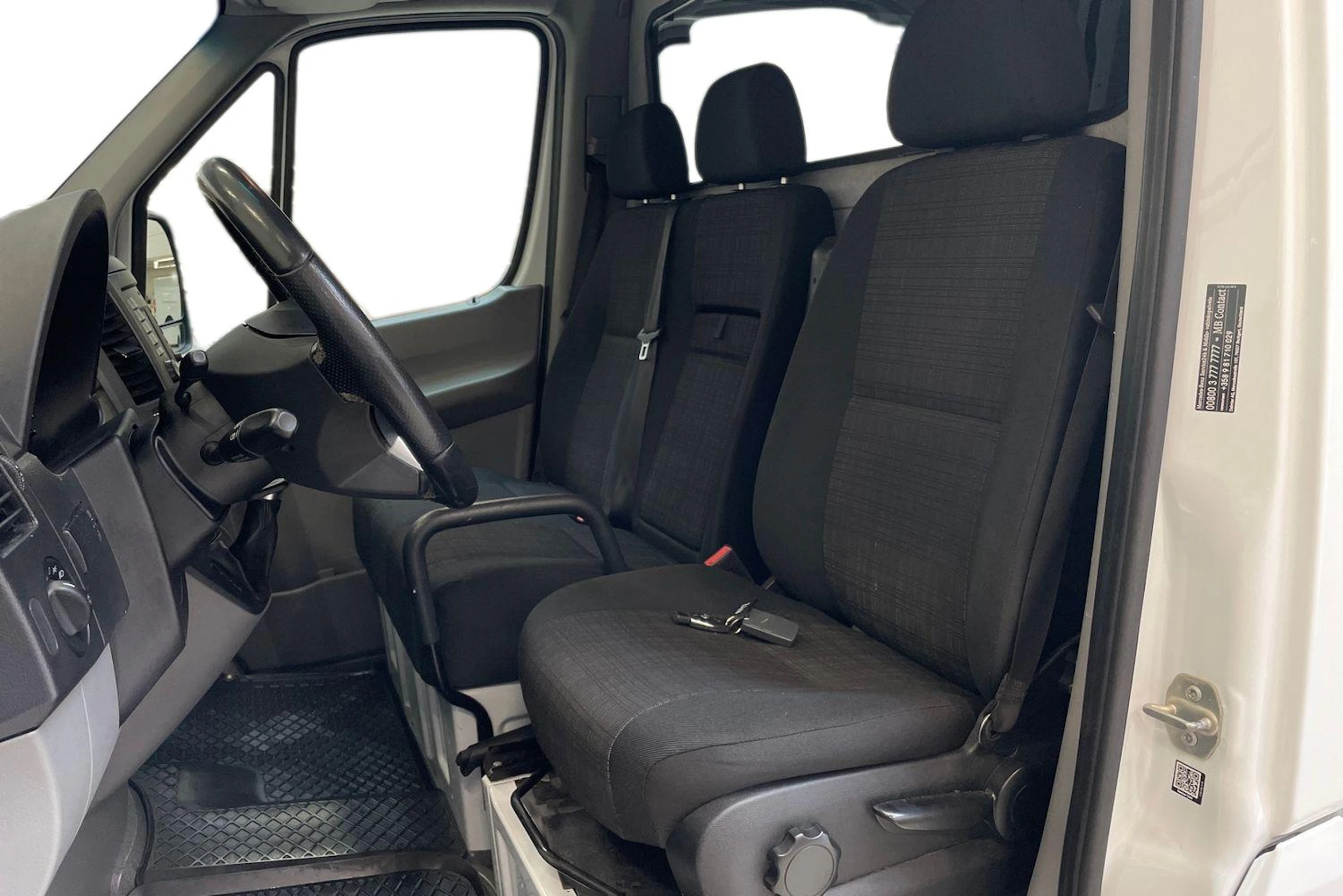 valkoinen Mercedes-Benz Sprinter 2018 kuva 9.