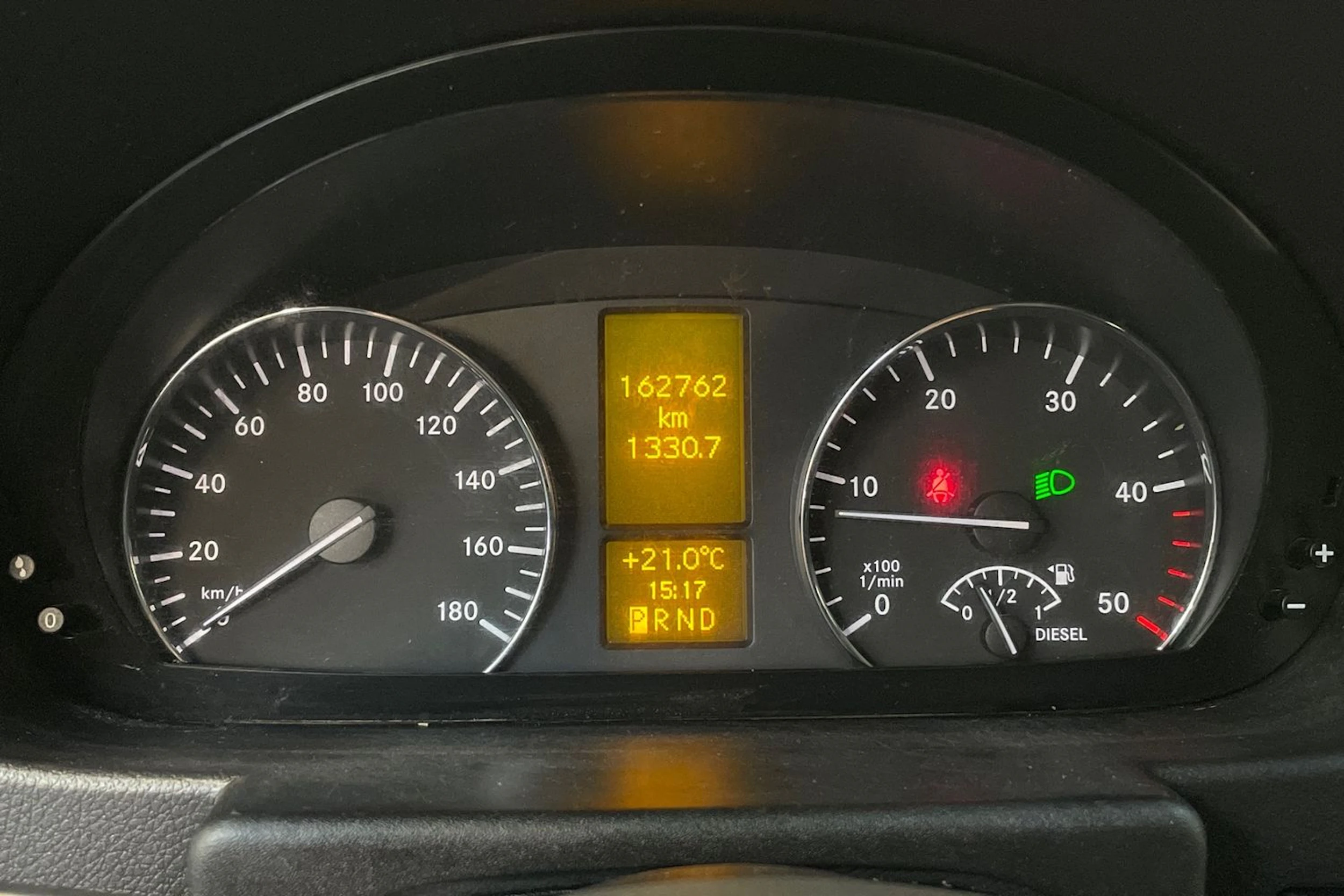 valkoinen Mercedes-Benz Sprinter 2018 kuva 18.