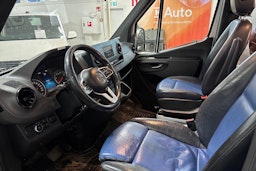 valkoinen Mercedes-Benz Sprinter 2018 kuva 4.