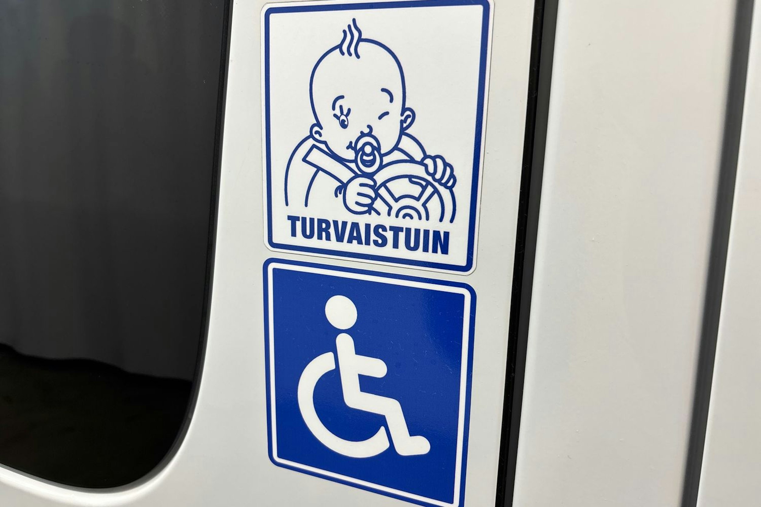 valkoinen Mercedes-Benz Sprinter 2018 kuva 15.