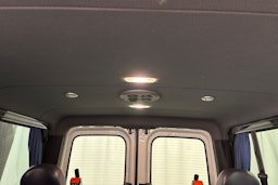 valkoinen Mercedes-Benz Sprinter 2018 kuva 18.