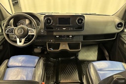 valkoinen Mercedes-Benz Sprinter 2018 kuva 20.