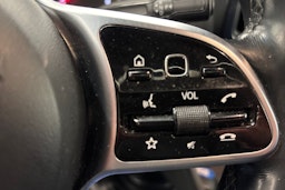 valkoinen Mercedes-Benz Sprinter 2018 kuva 24.