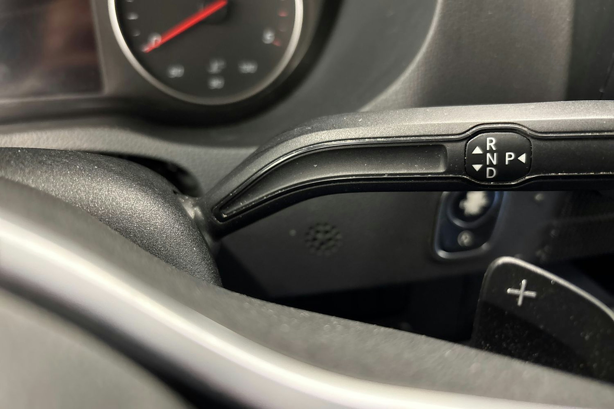 valkoinen Mercedes-Benz Sprinter 2018 kuva 26.