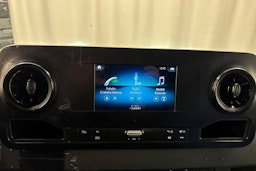 valkoinen Mercedes-Benz Sprinter 2018 kuva 30.