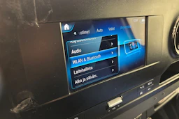 valkoinen Mercedes-Benz Sprinter 2018 kuva 35.