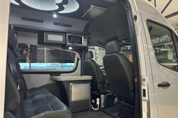 hopea Mercedes-Benz Sprinter 2018 kuva 8.