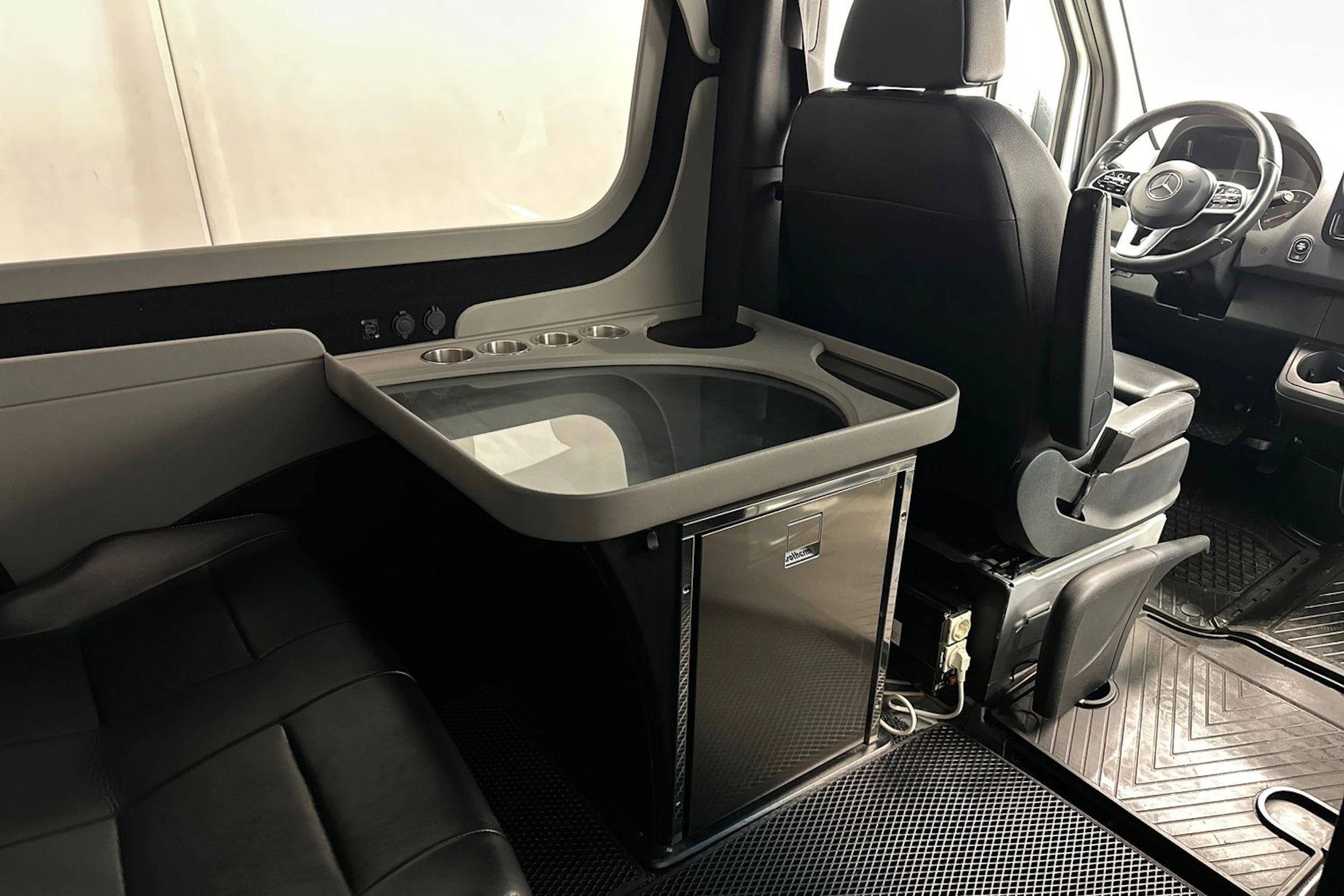 hopea Mercedes-Benz Sprinter 2018 kuva 30.