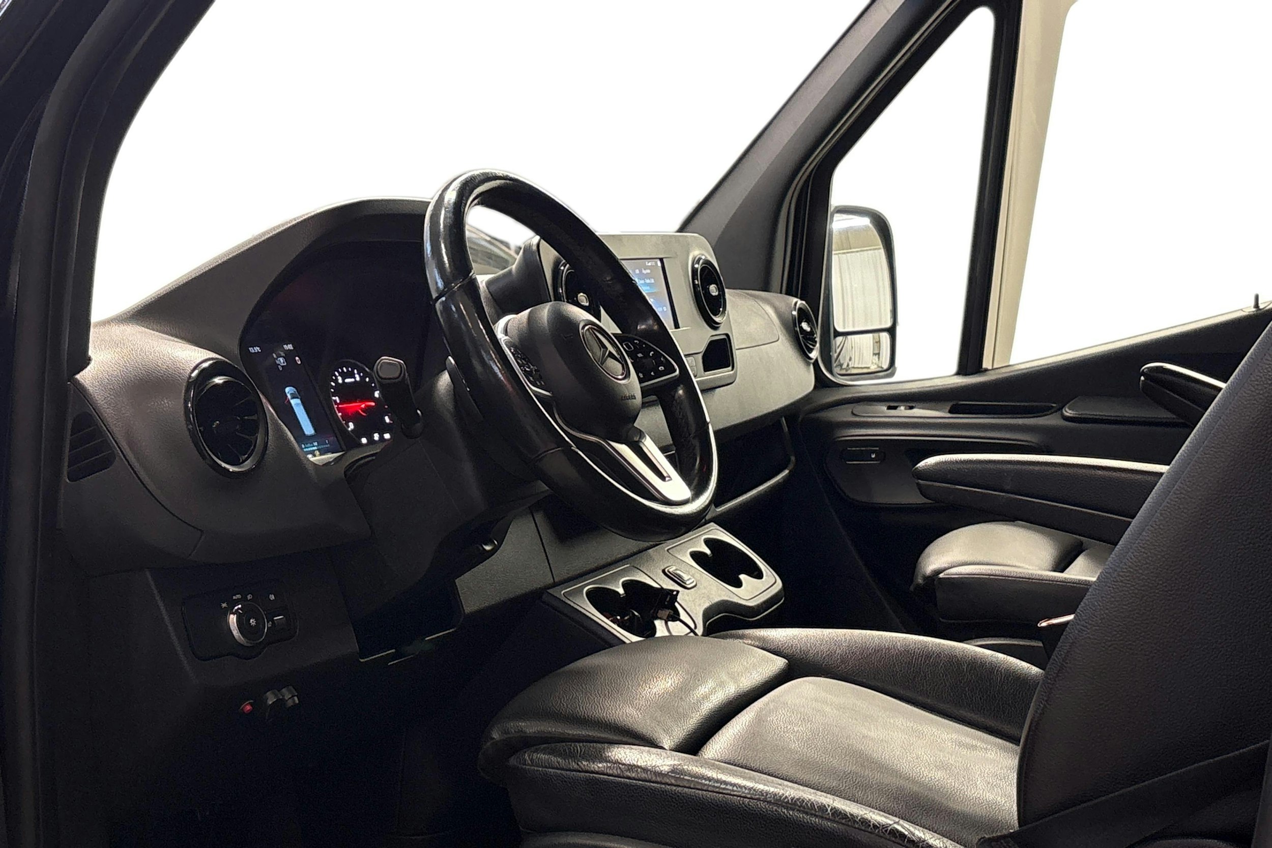 met. musta Mercedes-Benz Sprinter 2018 kuva 6.