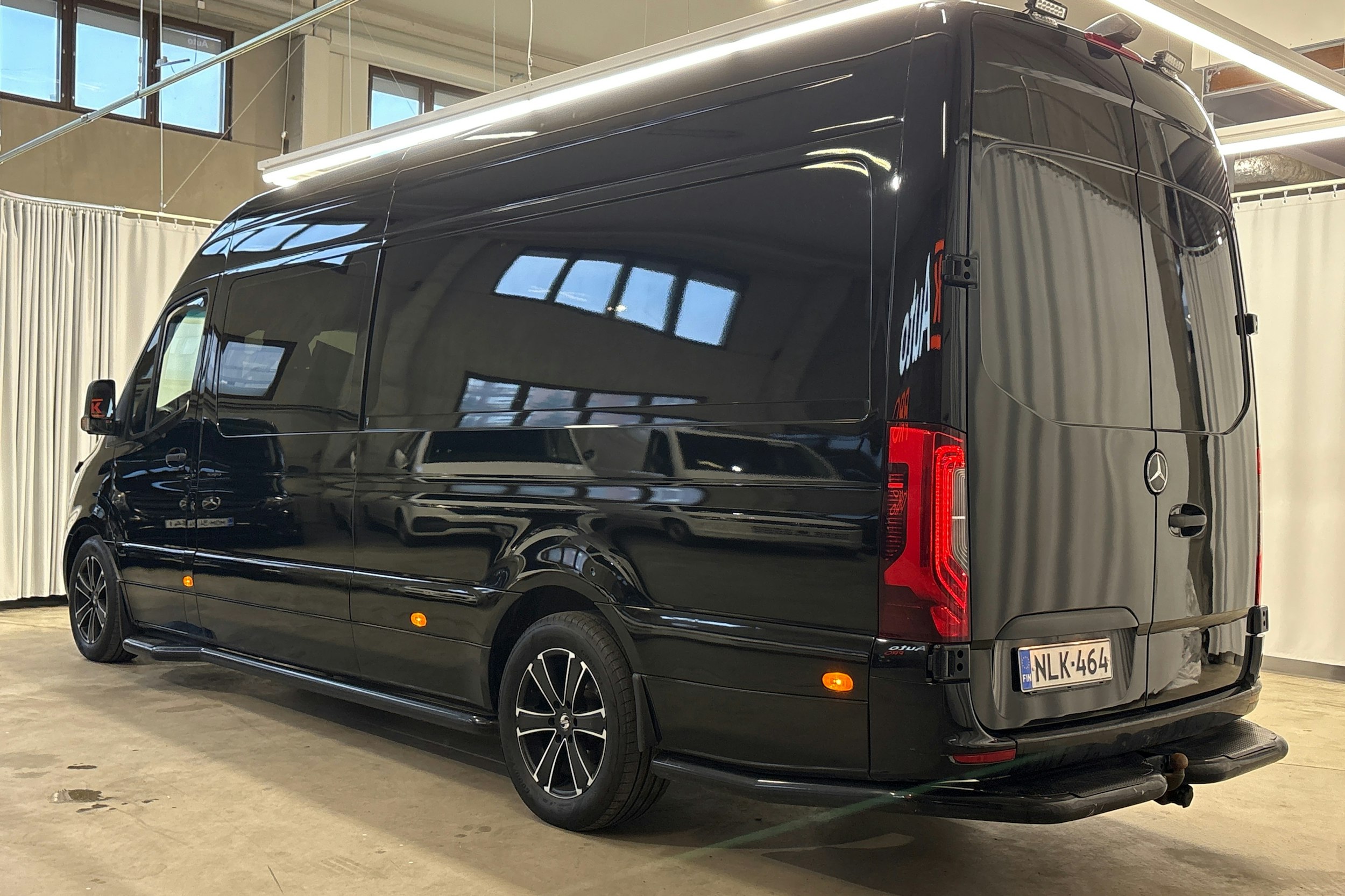 met. musta Mercedes-Benz Sprinter 2018 kuva 11.