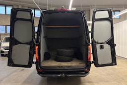 met. musta Mercedes-Benz Sprinter 2018 kuva 12.