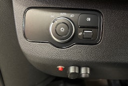 met. musta Mercedes-Benz Sprinter 2018 kuva 22.