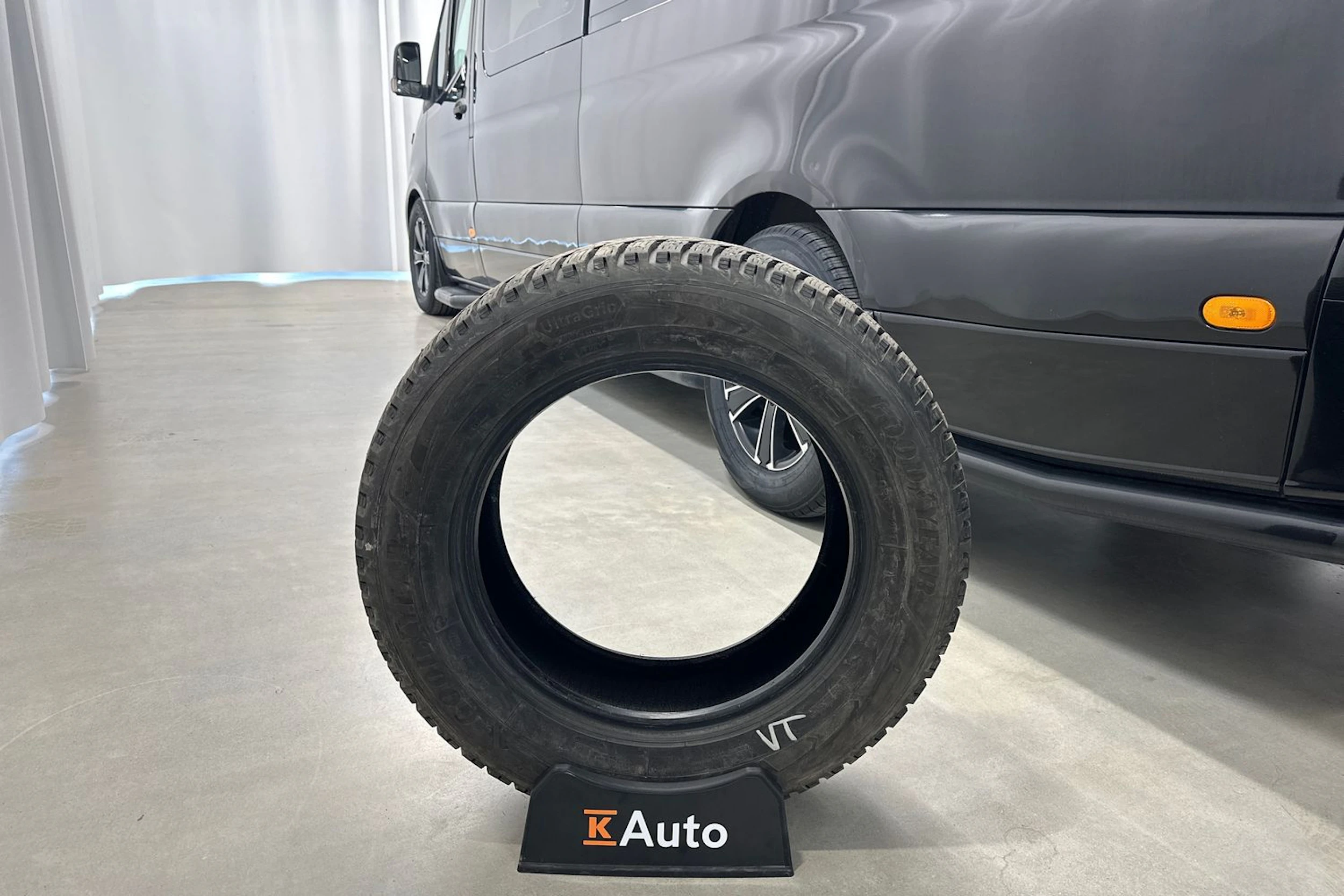 met. musta Mercedes-Benz Sprinter 2018 kuva 36.