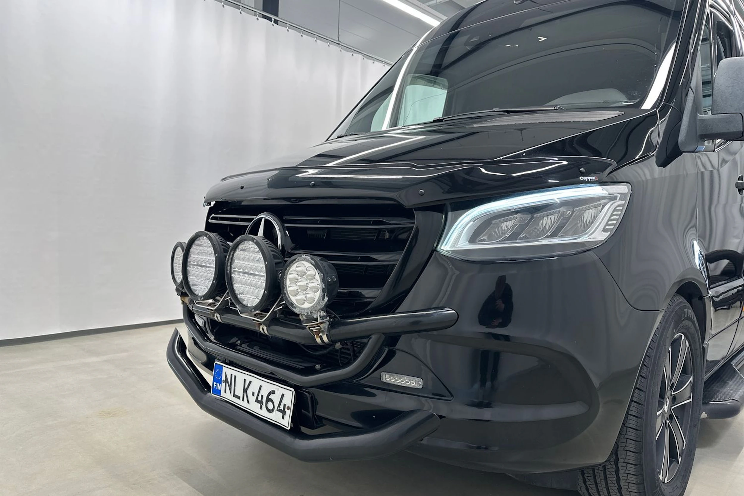 met. musta Mercedes-Benz Sprinter 2018 kuva 38.