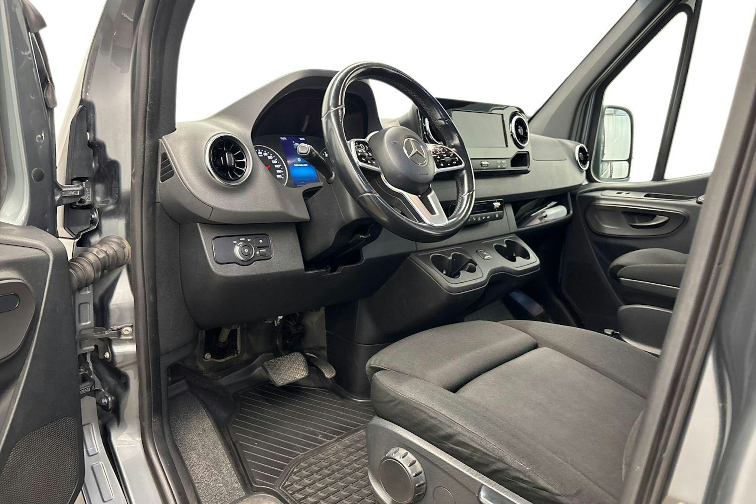 harmaa Mercedes-Benz Sprinter 2018 kuva 7.