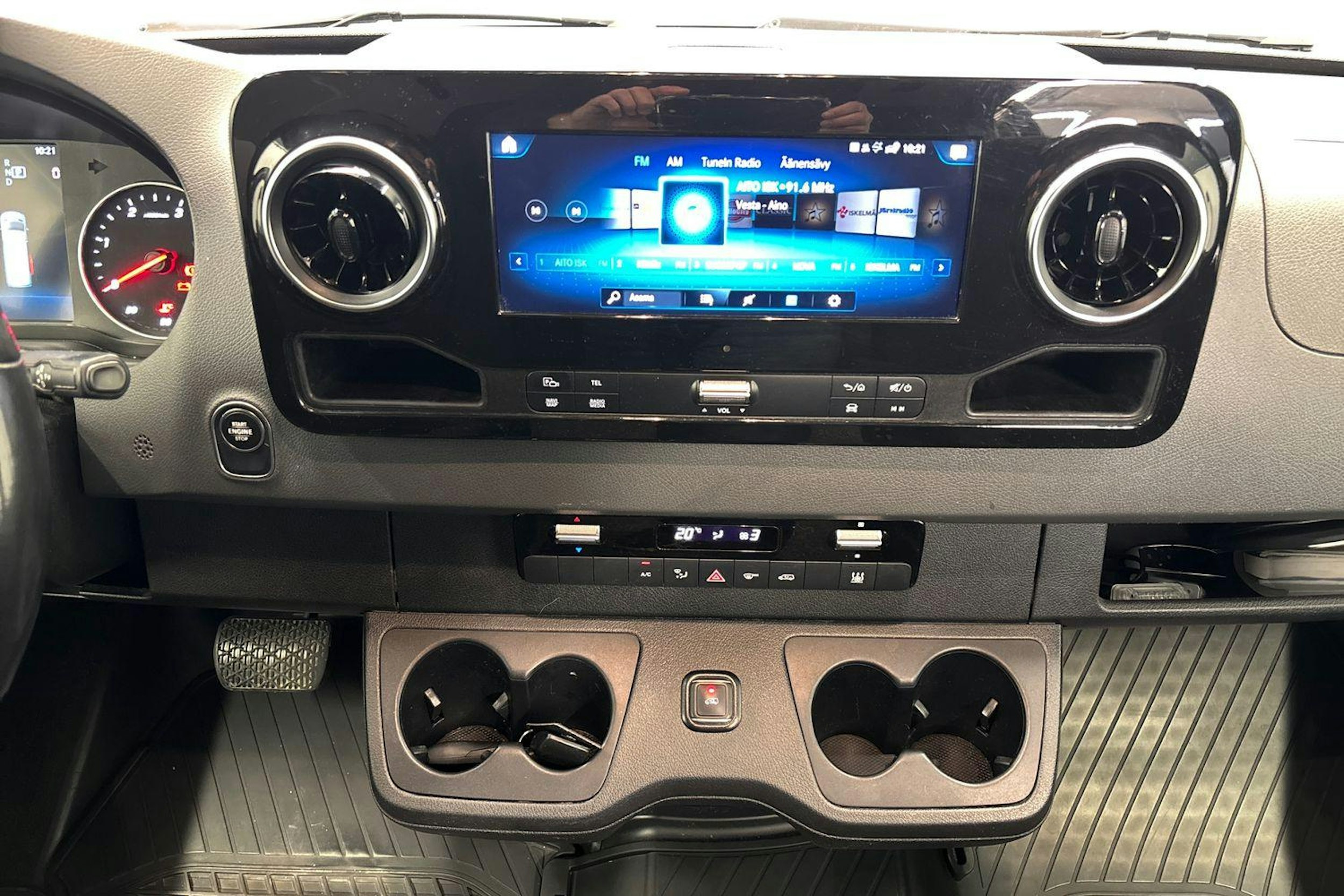 harmaa Mercedes-Benz Sprinter 2018 kuva 9.